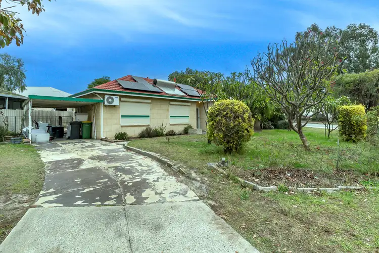 27 Connemara Drive, Thornlie WA 6108