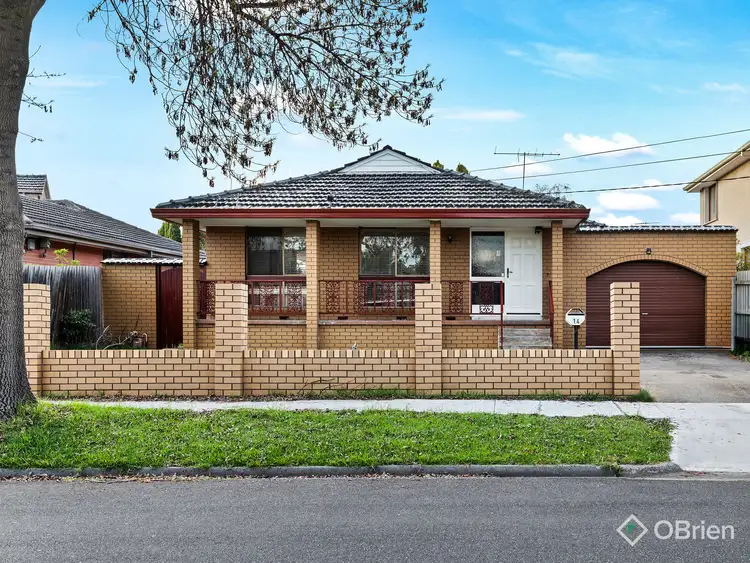 14 Tintern Grove, St Albans VIC 3021