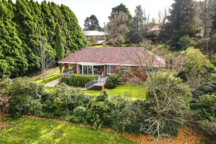 Third view of Homely house listing, 6 Lachlan Avenue, Leura NSW 2780