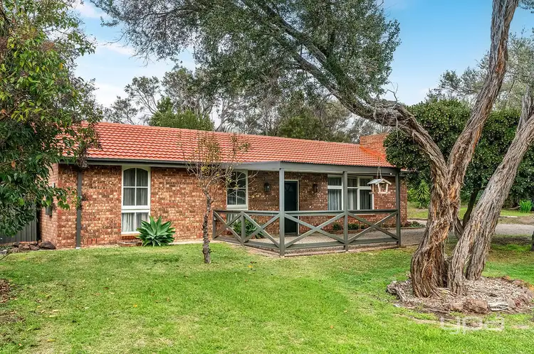 1 Hillview Avenue, Rye VIC 3941