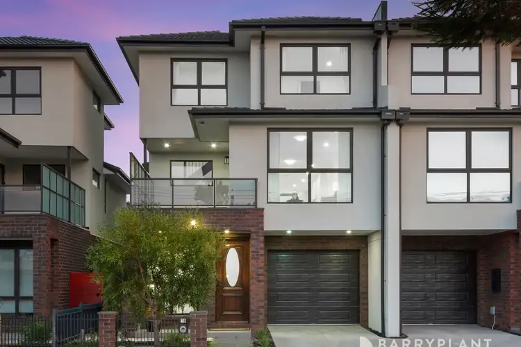 1B White Road, Wantirna South VIC 3152