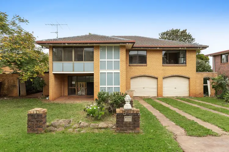 386 North Street, Wilsonton QLD 4350