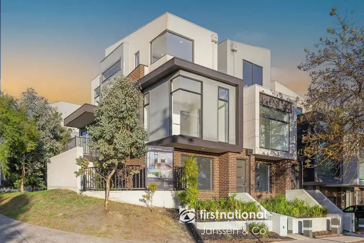 1 Reisling Street, Doncaster VIC 3108
