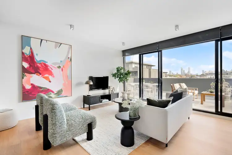 306/6 Lord Street
