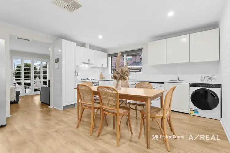Fifth view of Homely house listing, 6 Bencairn Court, Lalor VIC 3075