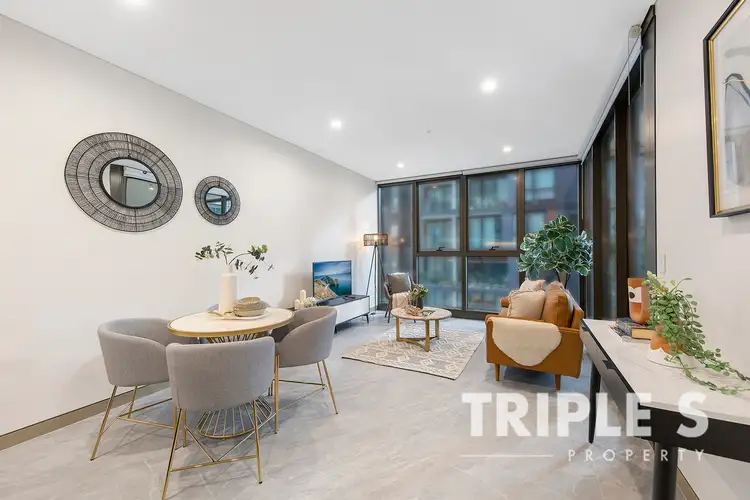 402/88A Christie Street