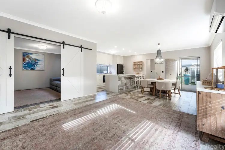 4 Bundarra Way, Golden Bay WA 6174