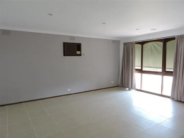 Fifth view of Homely house listing, 8 Chester Court, Endeavour Hills VIC 3802
