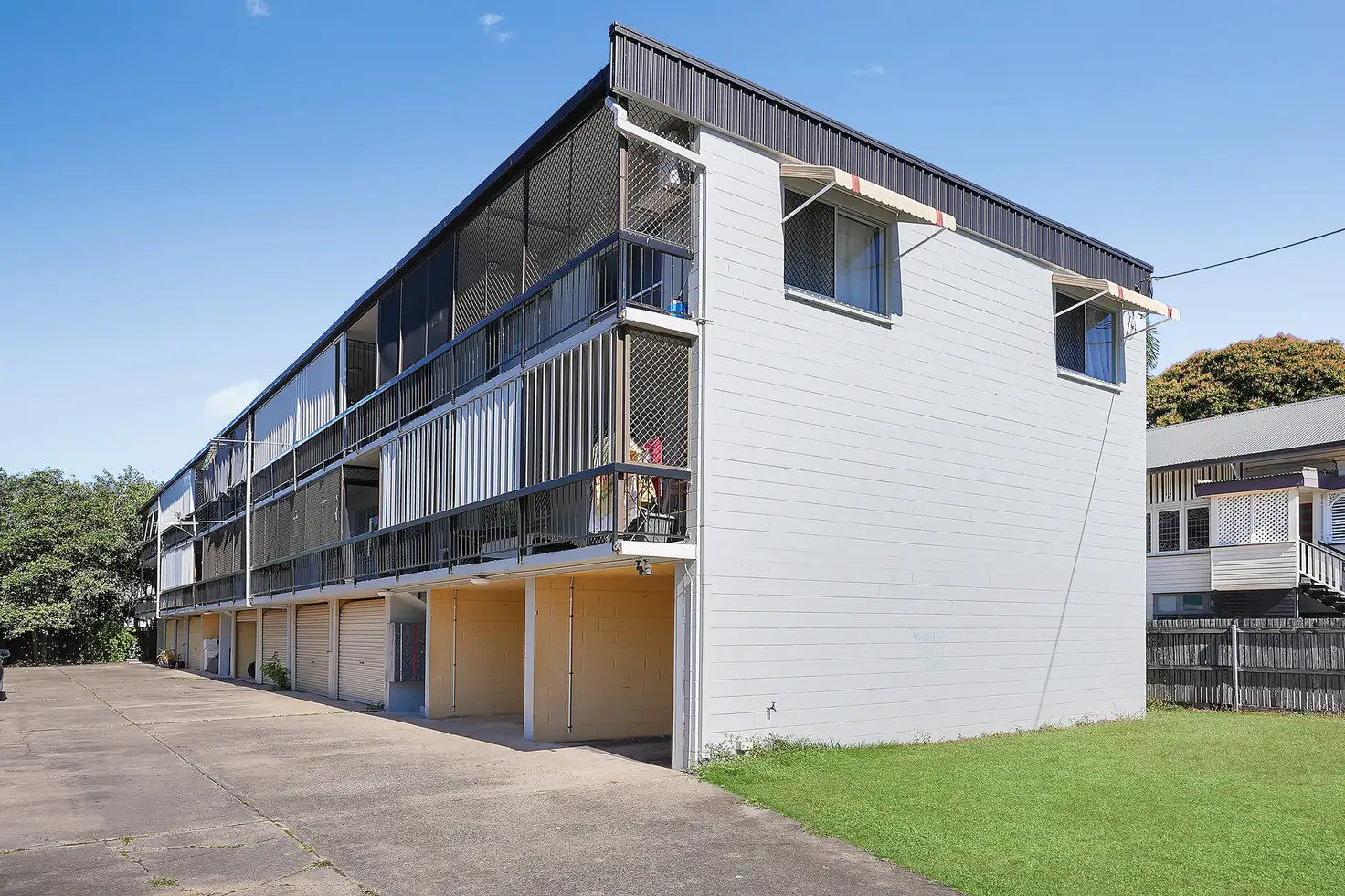 Main view of Homely apartment listing, 1/12 The Avenue, Hermit Park QLD 4812