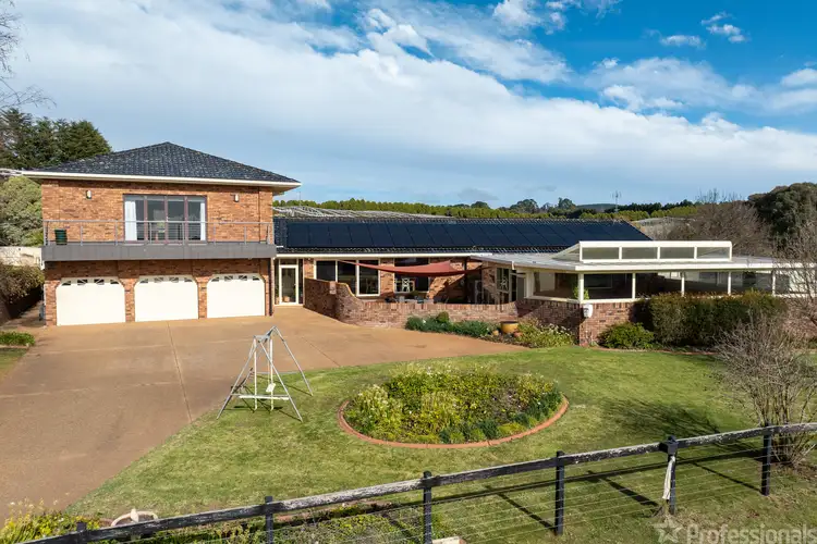 19 Wallace Lane, Orange NSW 2800