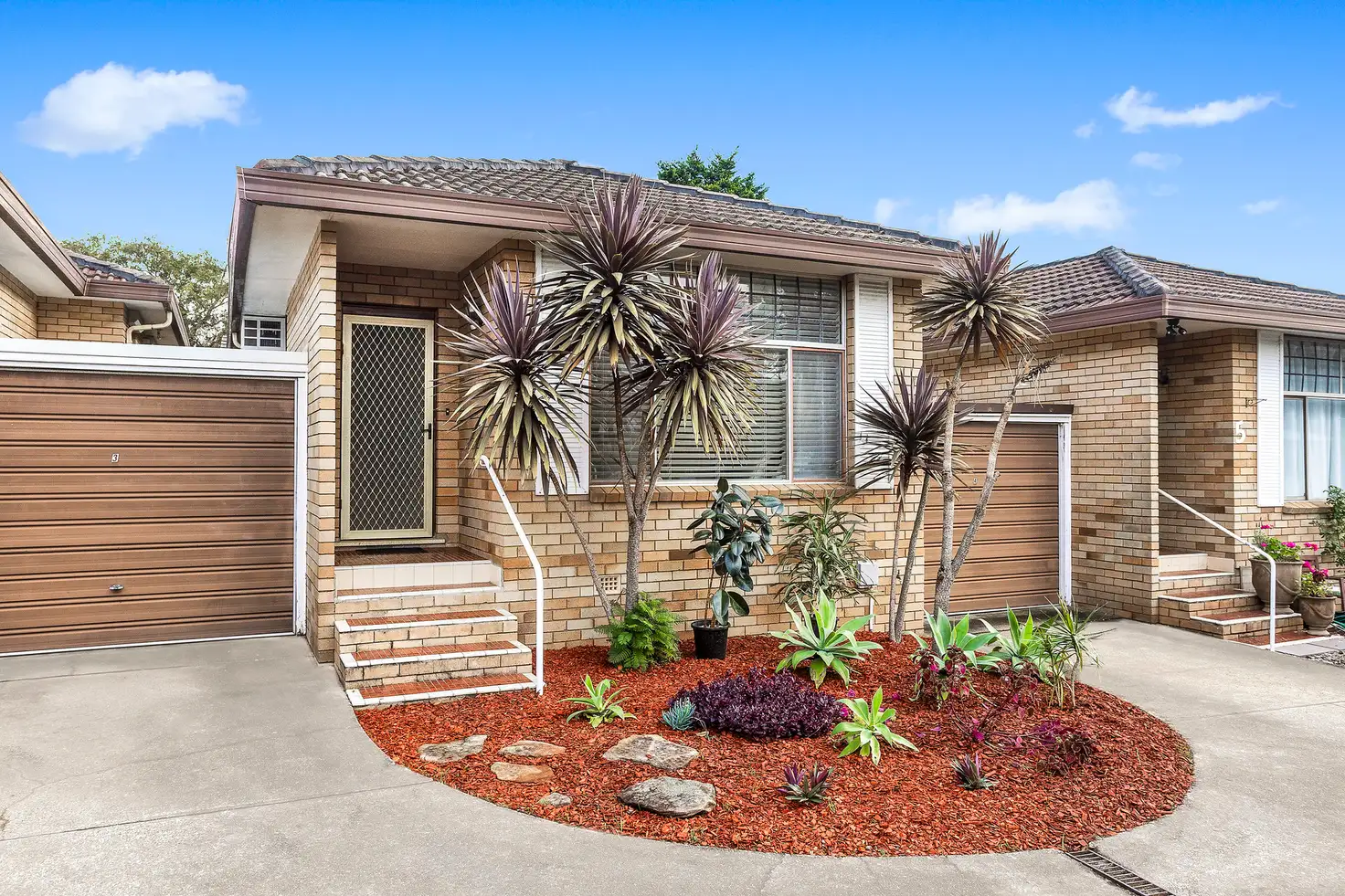 Main view of Homely villa listing, 4/37-39 Barnsbury Grove, Bexley North NSW 2207