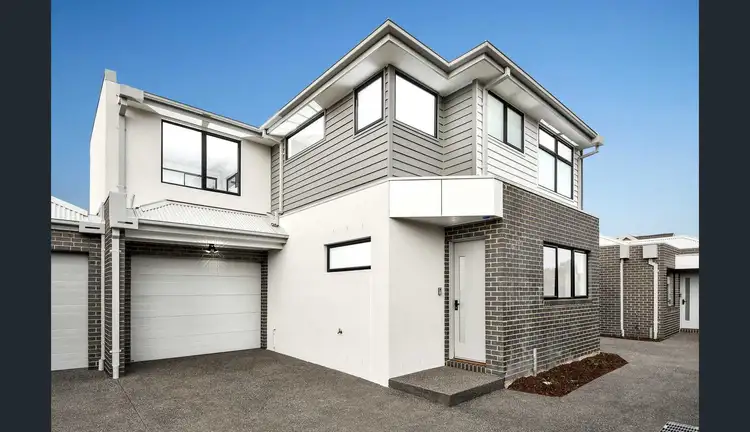 Second view of Homely townhouse listing, 2/6 Rankin Street, Altona VIC 3018