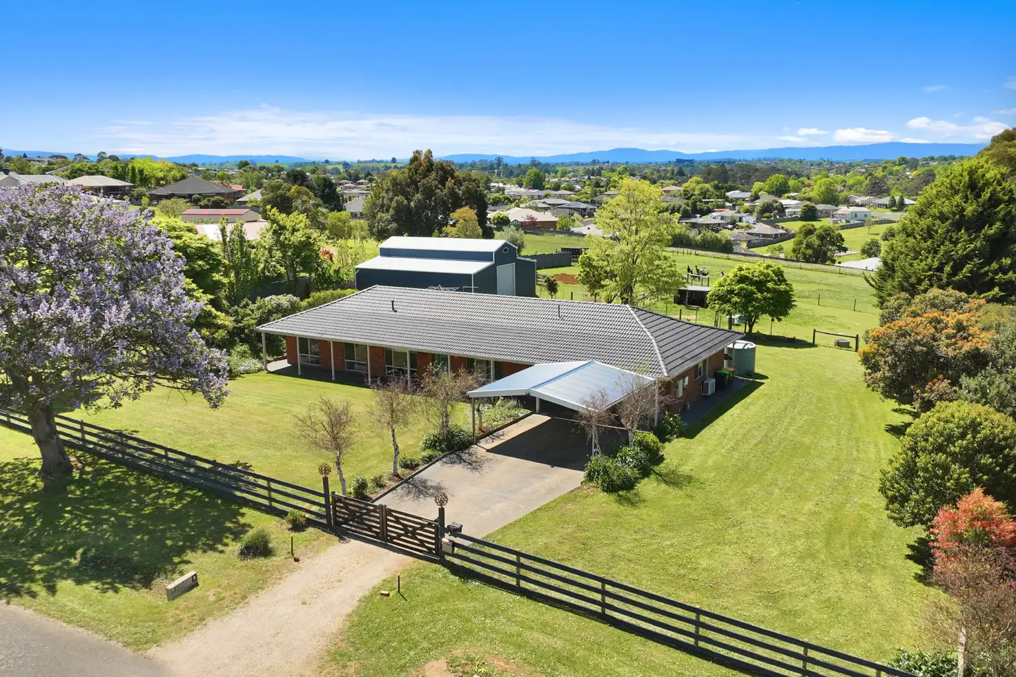 Main view of Homely house listing, 8 Warraview Close, Warragul VIC 3820
