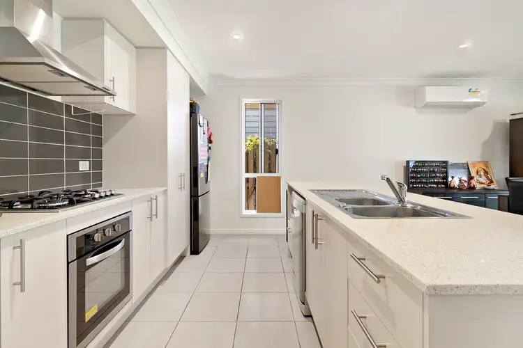 24 Tasman Boulevard
