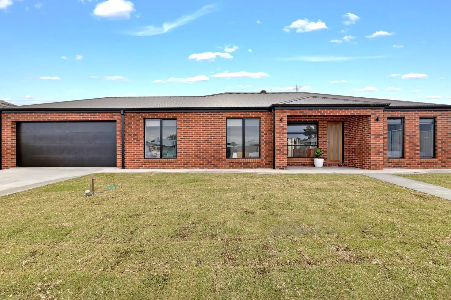 Main view of Homely house listing, 8 Sutterby Place, Red Cliffs VIC 3496