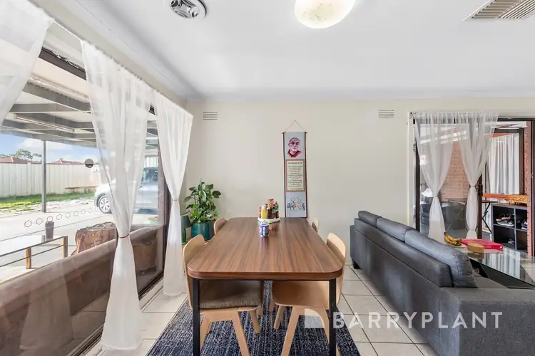 Fifth view of Homely house listing, 1 Toora Court, St Albans VIC 3021
