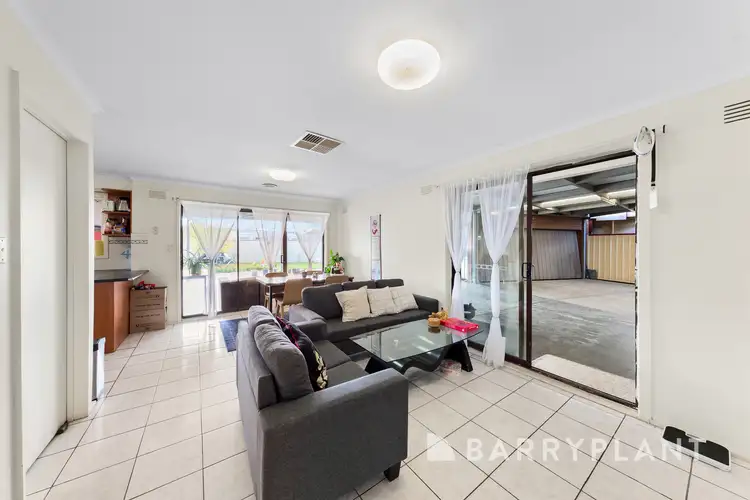 Sixth view of Homely house listing, 1 Toora Court, St Albans VIC 3021