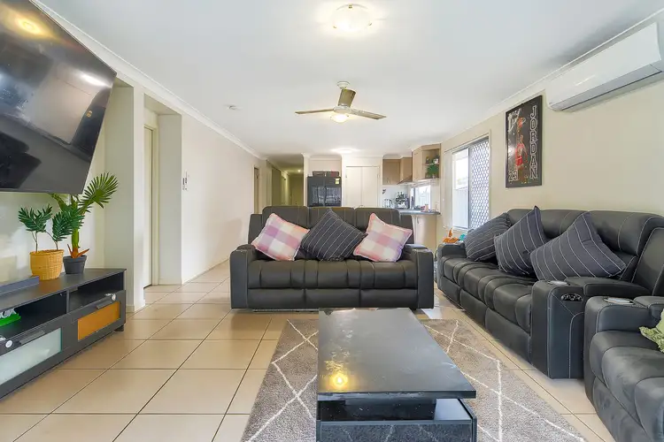 14 Flower Place, Richlands QLD 4077
