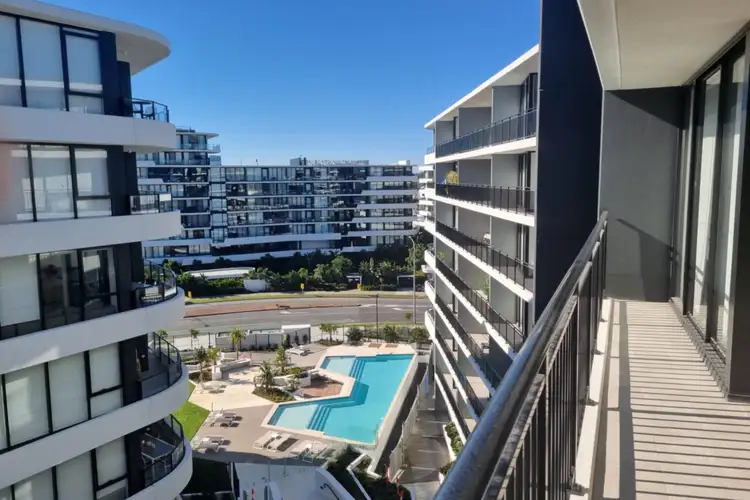 1714/6 Sickle Avenue, Hope Island QLD 4212