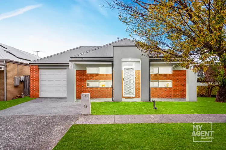 21 Royal Terrace, Craigieburn VIC 3064