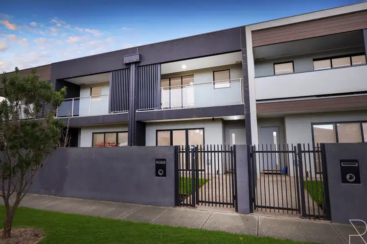 80 Jetty Road