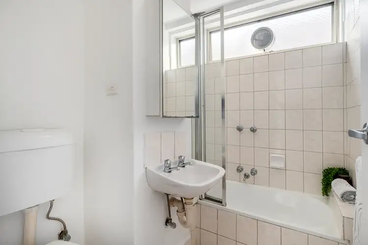 Fifth view of Homely apartment listing, 6/38 Wattletree Road, Armadale VIC 3143