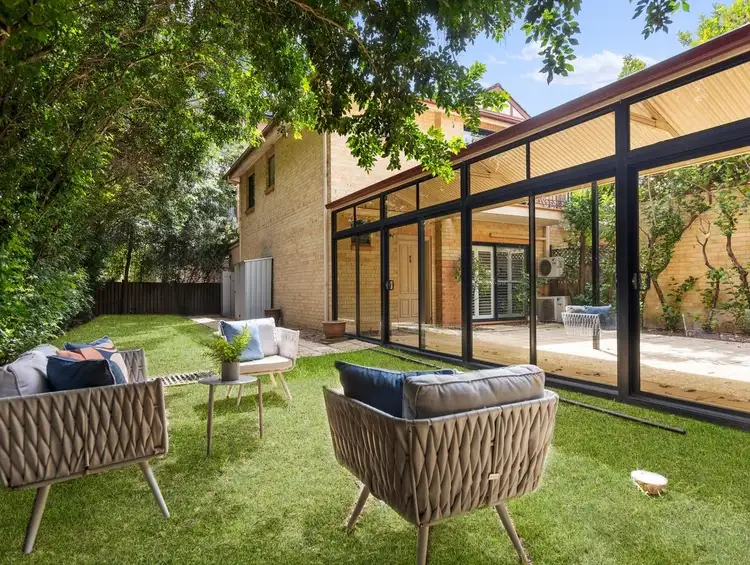 10 Powell Close, Liberty Grove NSW 2138