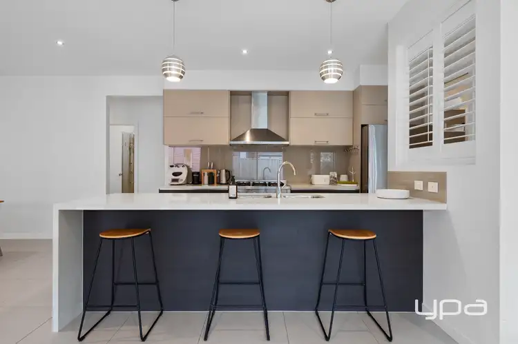 Fifth view of Homely house listing, 8 Cassinia Boulevard, Maddingley VIC 3340