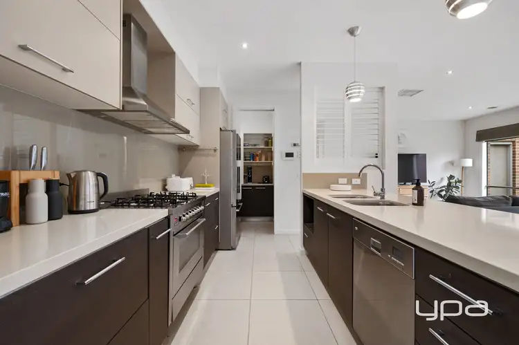 Sixth view of Homely house listing, 8 Cassinia Boulevard, Maddingley VIC 3340