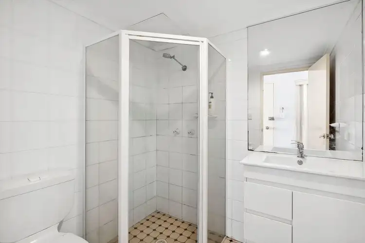 Fifth view of Homely unit listing, 18/149-153 Sydney Road, Fairlight NSW 2094