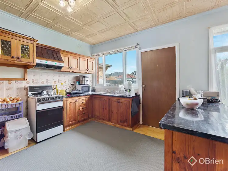 Fourth view of Homely house listing, 2 Hook Street, St Albans VIC 3021