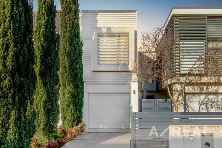 15 Ironbark Crescent, Ivanhoe VIC 3079