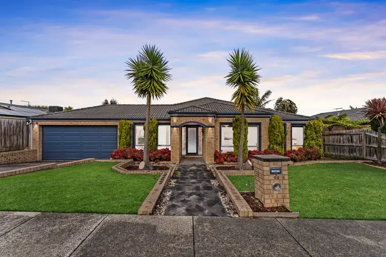 14 Mccubbin Way, Berwick VIC 3806