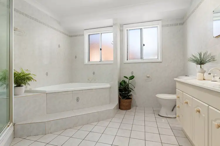 Sixth view of Homely house listing, 31 Kestrel Avenue, Mount Hutton NSW 2290