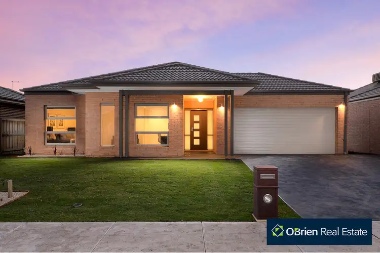 9 Curran Drive, Officer VIC 3809