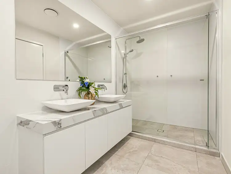 Sixth view of Homely townhouse listing, 7 Desbrowe Walk, Alphington VIC 3078