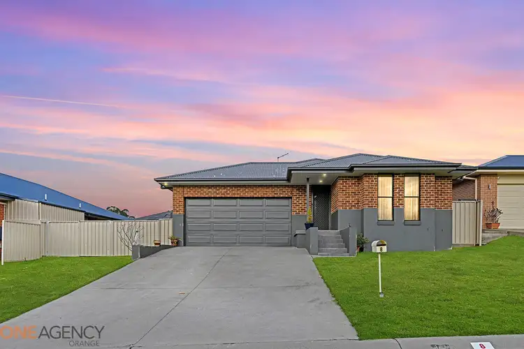 8 Grace Rise, Orange NSW 2800
