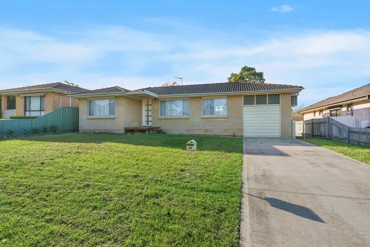 18 Balmaringa Avenue, North Nowra NSW 2541