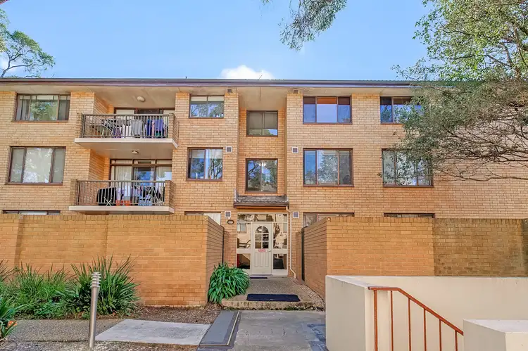 Main view of Homely unit listing, 6/215-217 Peats Ferry Road, Hornsby NSW 2077