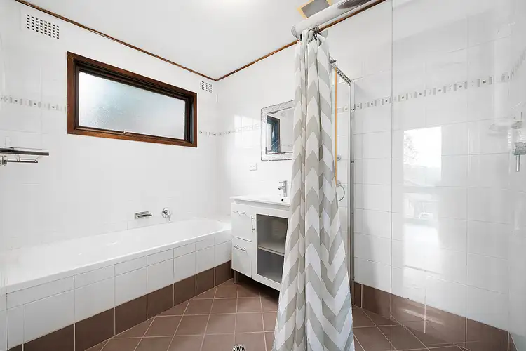 Fifth view of Homely house listing, 2 Highpoint Place, Como NSW 2226