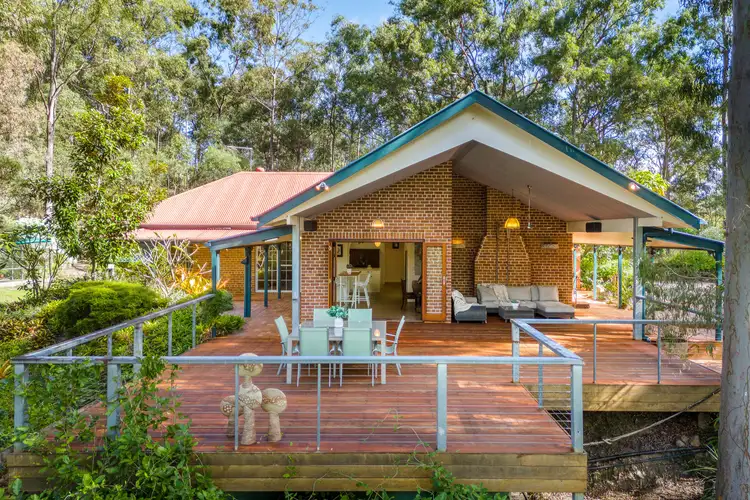 10 Sylvaterre Court, Samford Valley QLD 4520