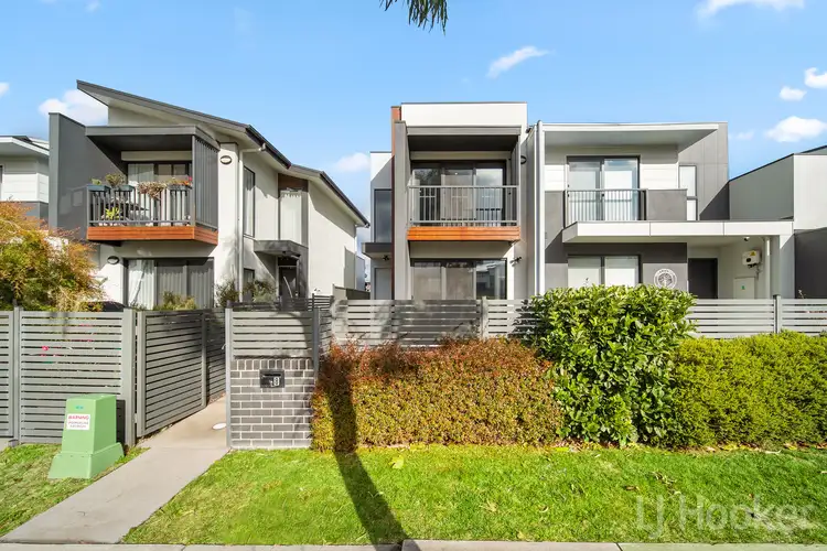 8 Percival Road, Googong NSW 2620