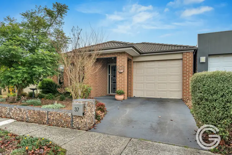 37 Connewara Crescent