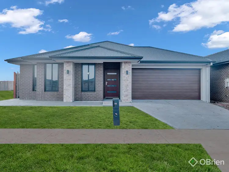 85 Whitecross Drive, Thornhill Park VIC 3335