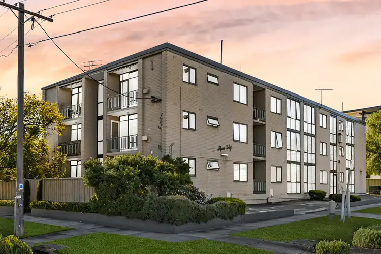 4/32 Richardson Street, Essendon VIC 3040