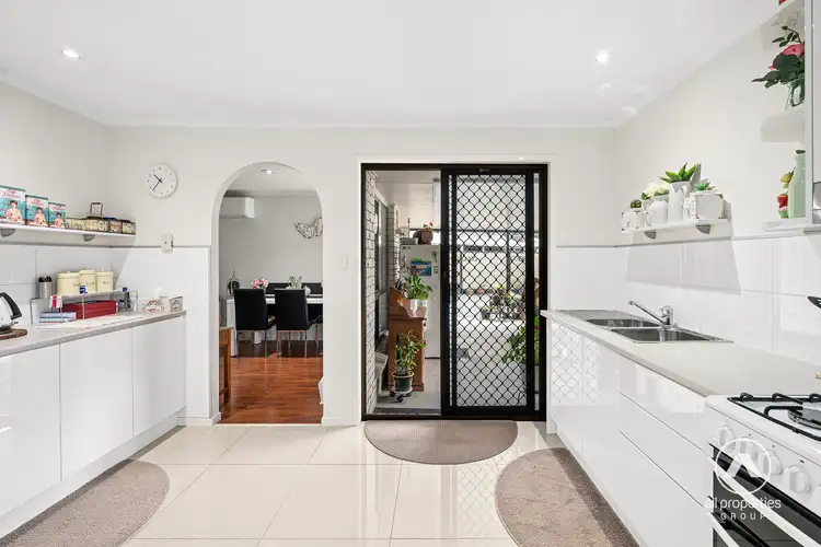 Sixth view of Homely house listing, 9 Bonhill Court, Hillcrest QLD 4118