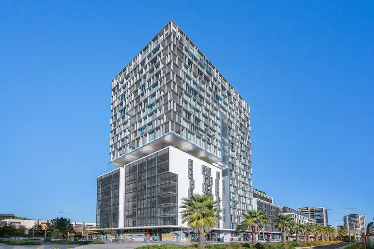 1201/16 Gadigal Avenue
