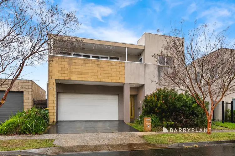 38 Edgeware Close, Pakenham VIC 3810