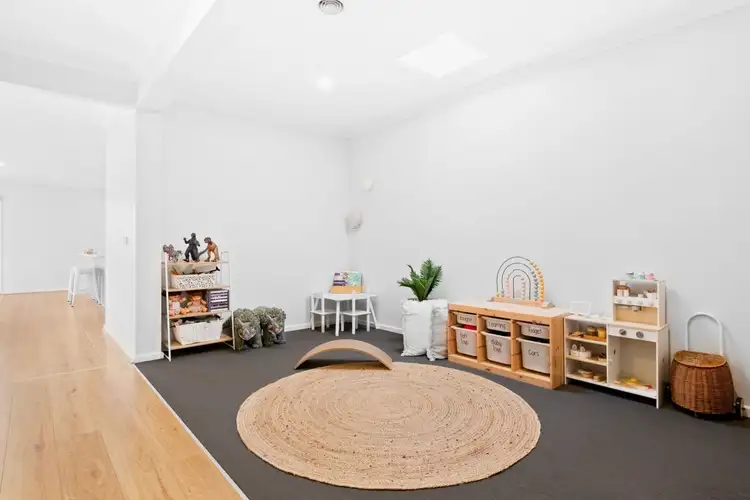 Fifth view of Homely house listing, 15 Mervyn Way, Mambourin VIC 3024