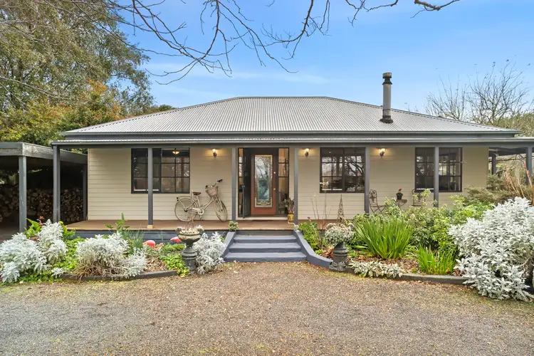 698 James Lane, Trentham East VIC 3458